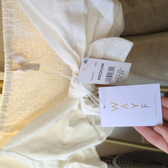 WAYF Knot Front Linen Blend Crop Top - Picture 3 of 3